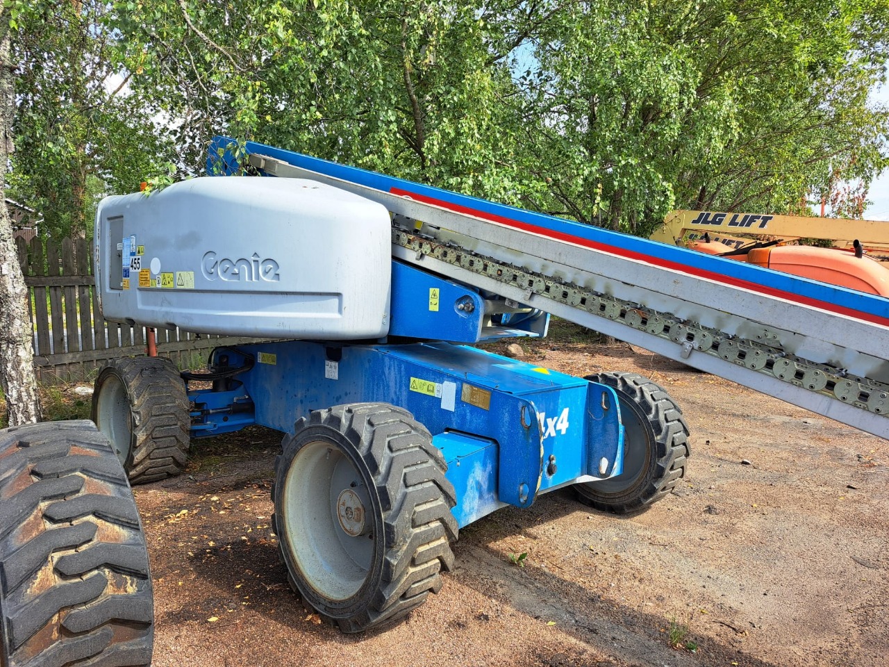 Sold - Articulated Boom Lift - View 2